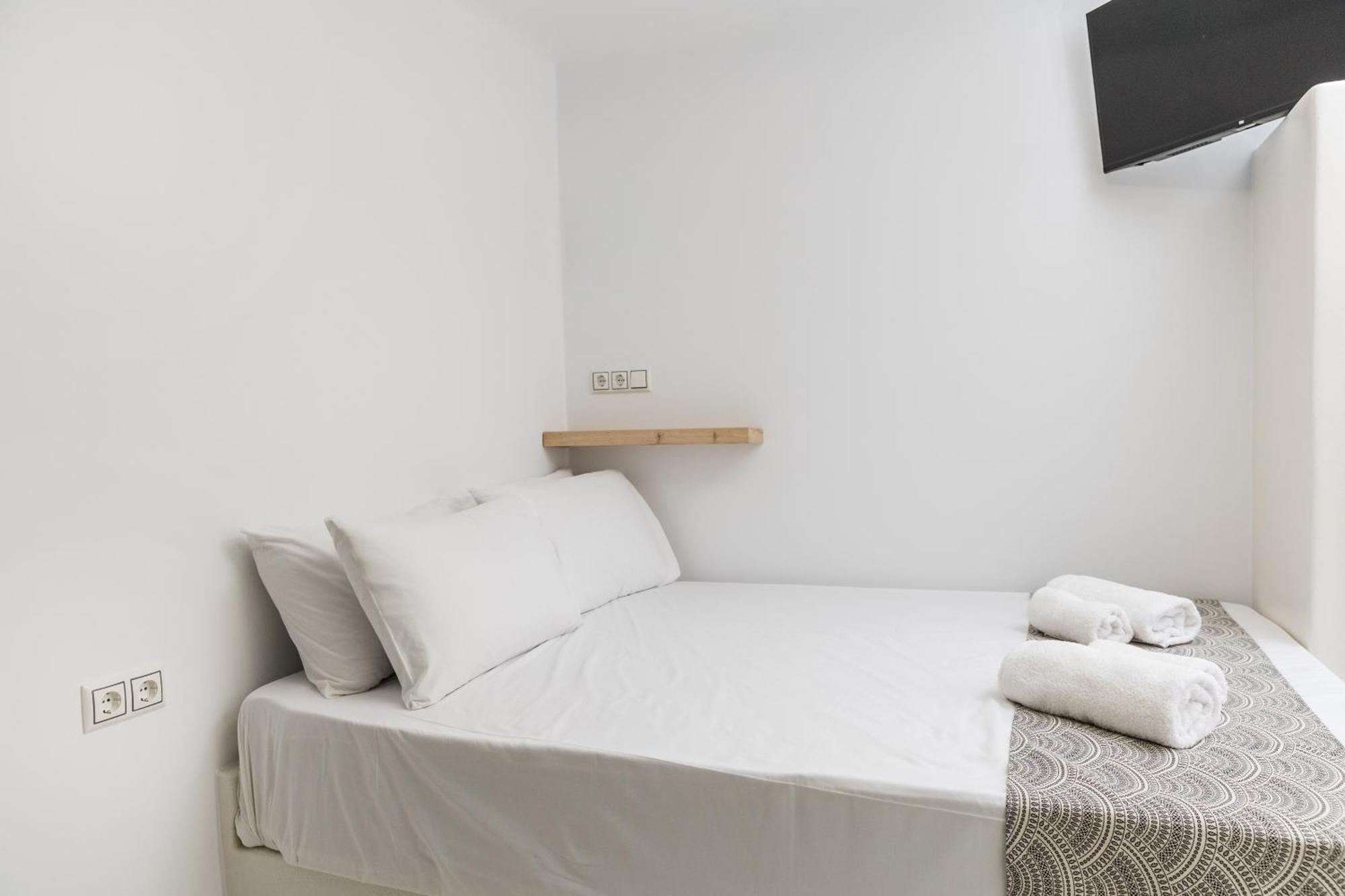 Naxos Downtown Apartments & Suites Naxos City Zimmer foto