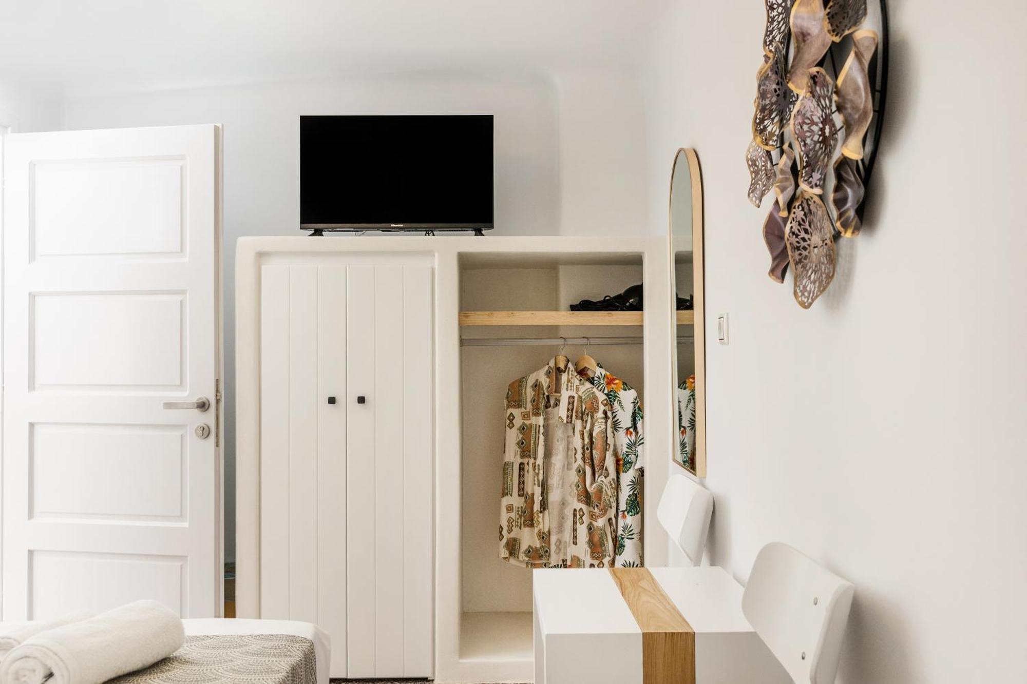 Naxos Downtown Apartments & Suites Naxos City Zimmer foto